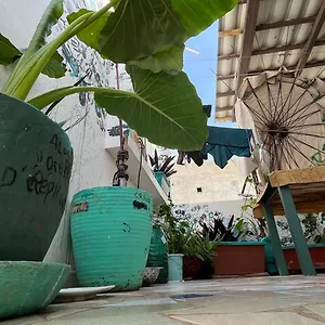 Dar Dyali Rooftop ⁿᵉᵃʳ ⁿᵍᵒʳ ᵇᵉᵃᶜʰ ᵃⁿᵈ ⁱˢˡᵃⁿᵈ Homestay Dakar