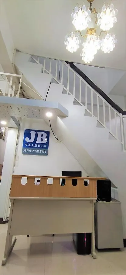 Jb Valdres Apartment Manille